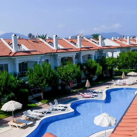 Sunset Club Lebrentals Διαμέρισμα *